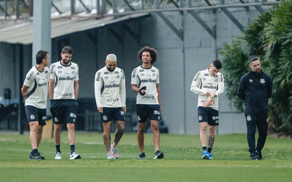 Santos se reapresenta visando duelo decisivo contra o Vasco pelo Brasileirão