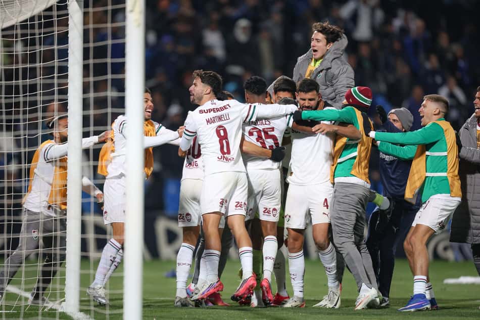 Jogadores do Fluminense comemoram