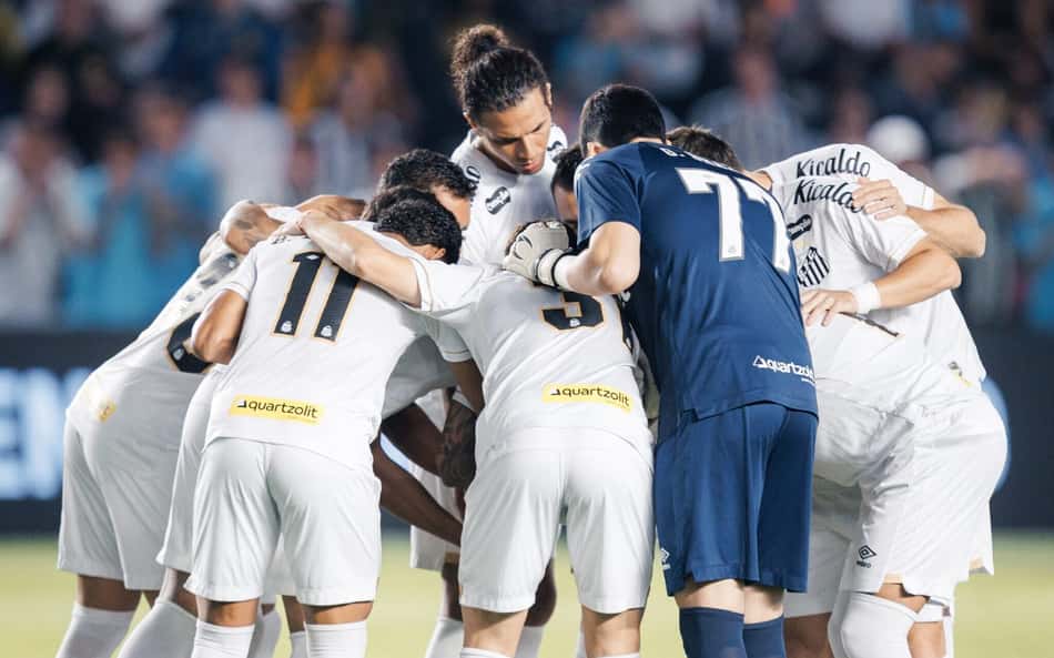 Santos repete campanha de 2025 no Brasileirão e chega ao clássico pressionado