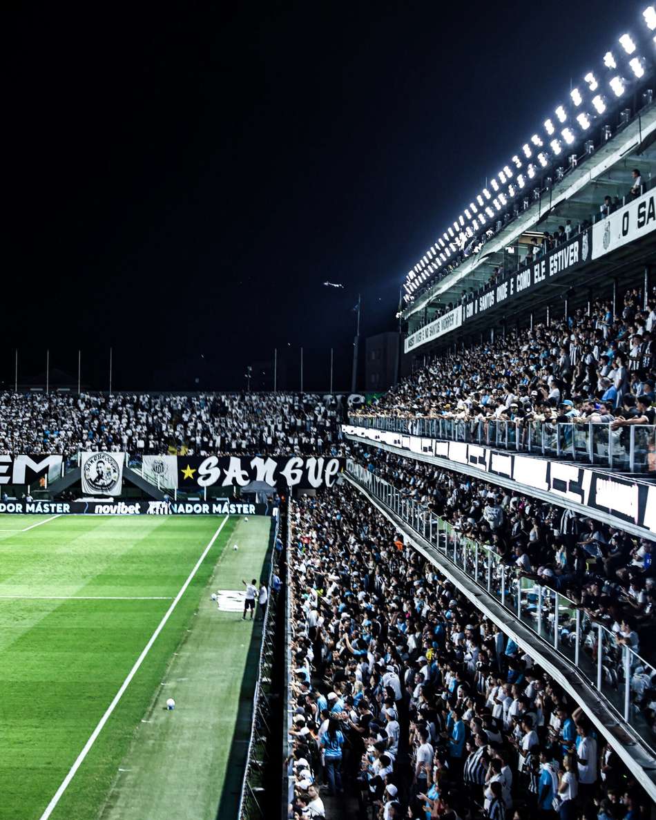 Estádio Urbano Caldeira, Vila Belmiro.