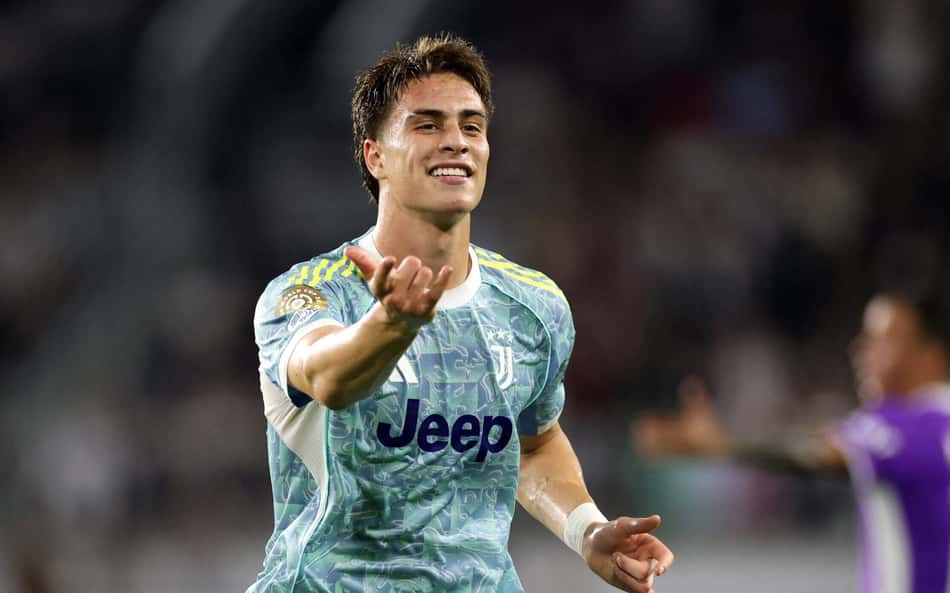 Kenan Yildiz comemora gola da Juventus contra o Al Ain
