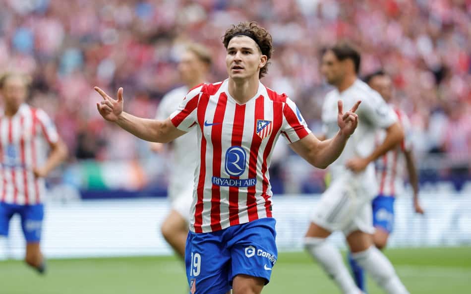 Atlético de Madrid fecha a porta para Barcelona e blinda Julián Álvarez