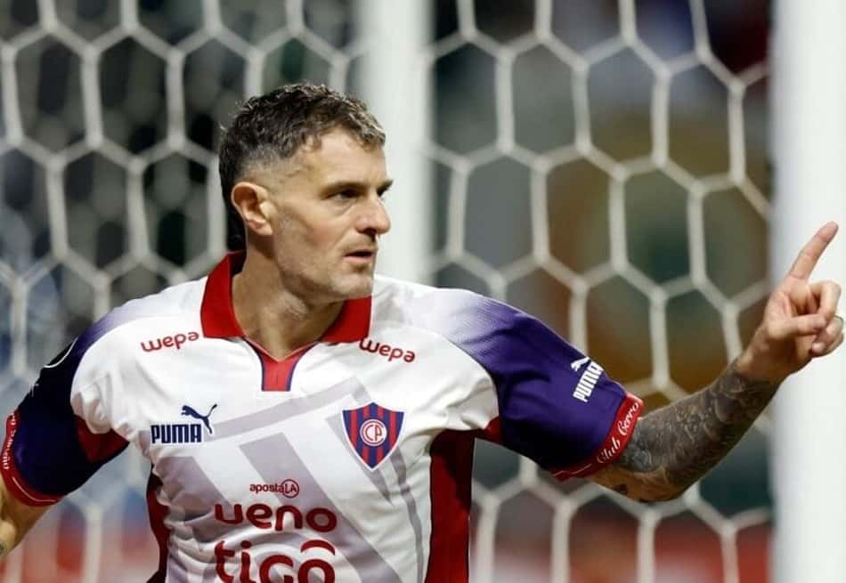 Palmeiras encara gramado curto sem treino especial