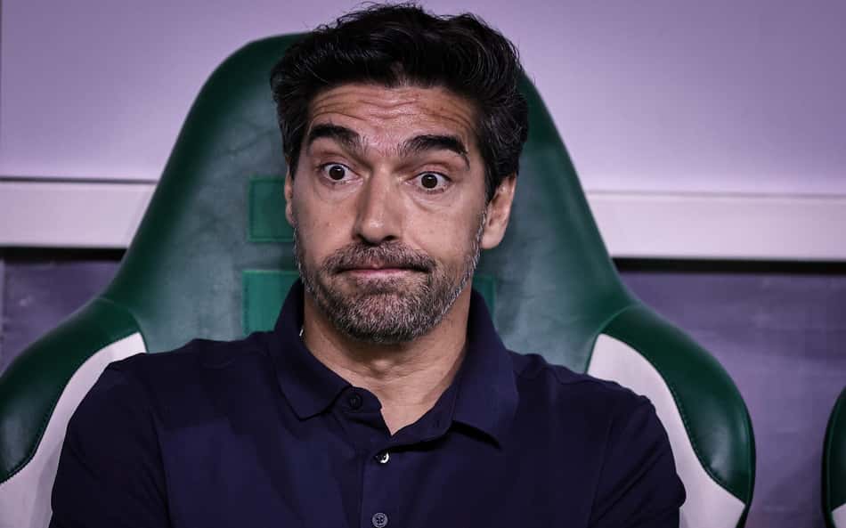 Atitude de Abel Ferreira em jogo do Palmeiras repercute nas redes sociais (Foto: Fabio Giannelli/AGIF/Folhapress)