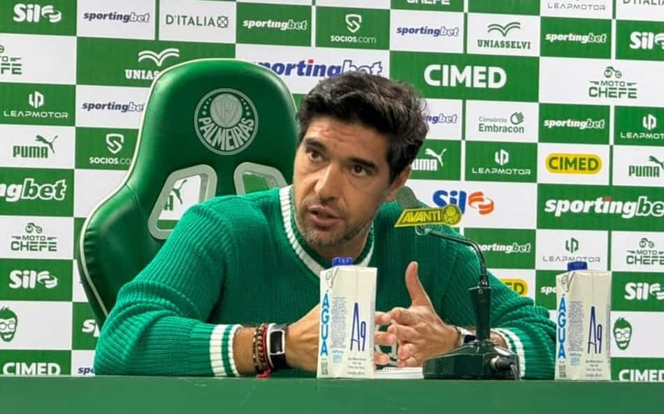 Abel Ferreira após a aprtida entre Palmeiras e Fortaleza