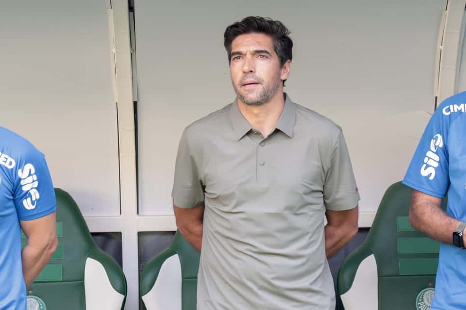 Abel Ferreira durante partida entre Palmeiras e Fortaleza