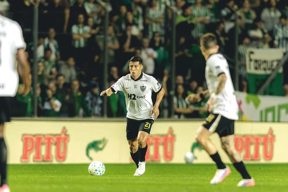 Alan Franco em Juventude x Atlético (Foto: Pedro Souza / Atlético)
