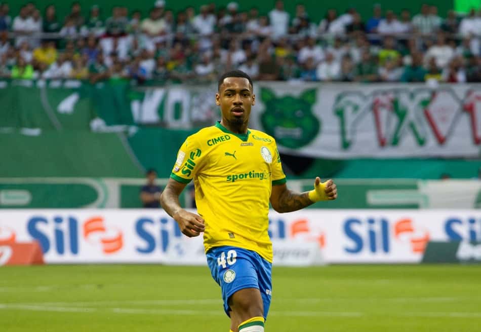 Allan em ação pelo Palmeiras