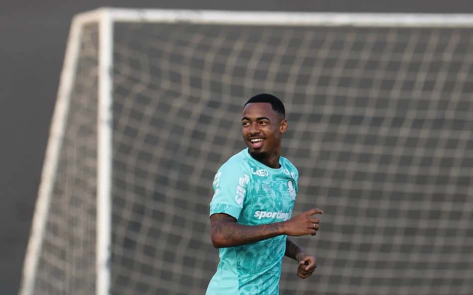 Allan durante treinamento do Palmeiras