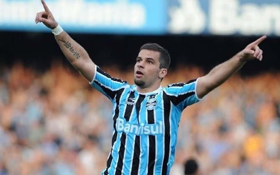 André Lima comemora gol