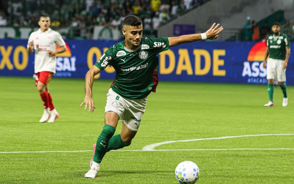 Palmeiras chega para decisão na Libertadores com desfalque e dúvidas