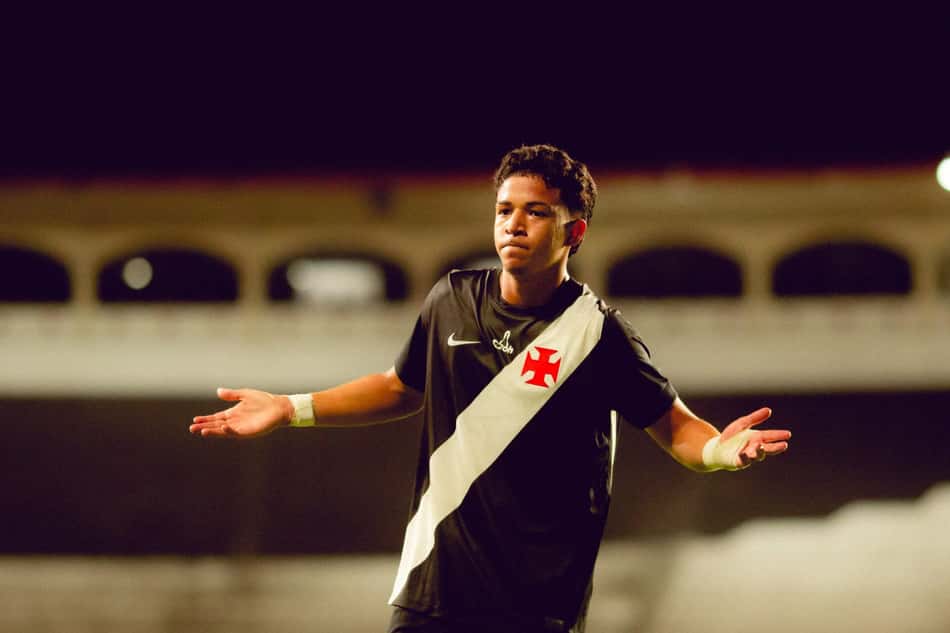 Andrey Fernandes, atacante do sub-20 do Vasco, marcou dois gols na semifinal