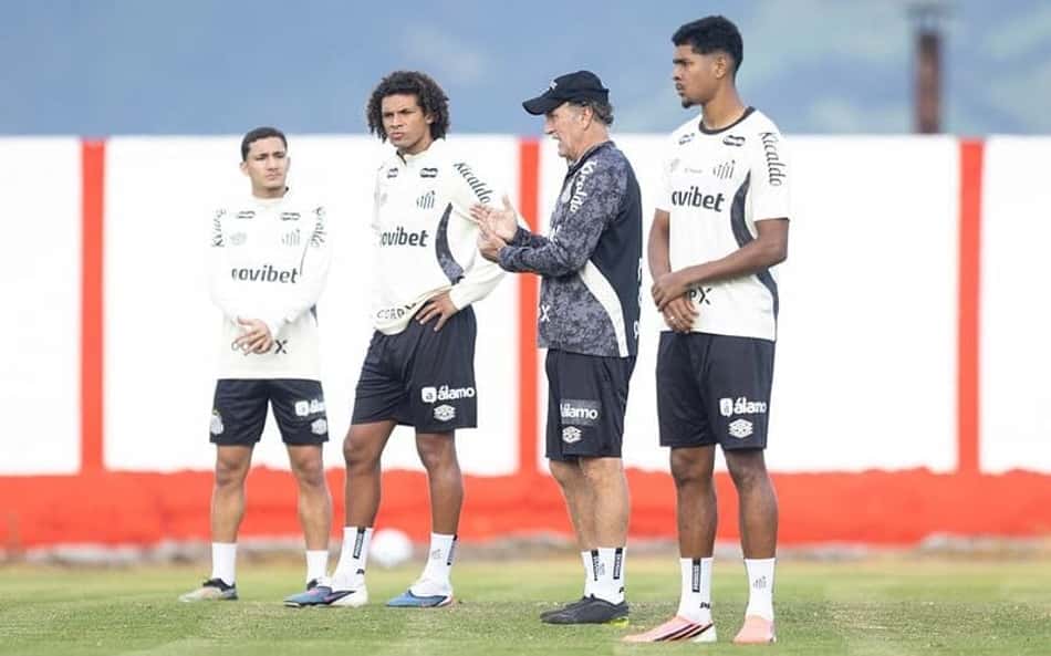 Willian Arão treina com elenco do Santos. (Foto: Reinaldo Campos/ Santos FC)