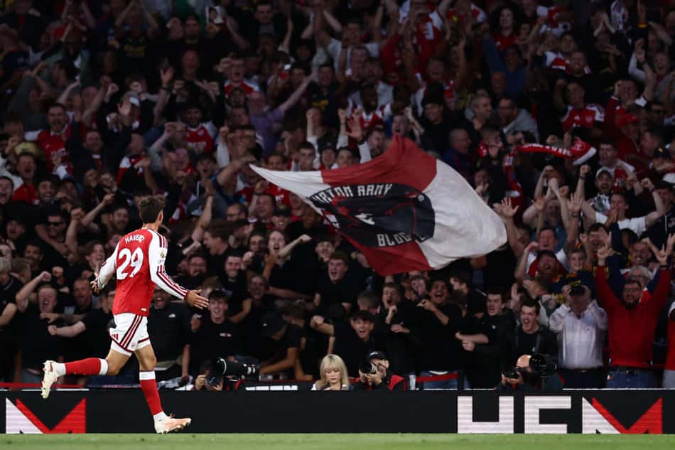 O Arsenal venceu o Coventry City por 3 a 0 pela estreia da Premier League