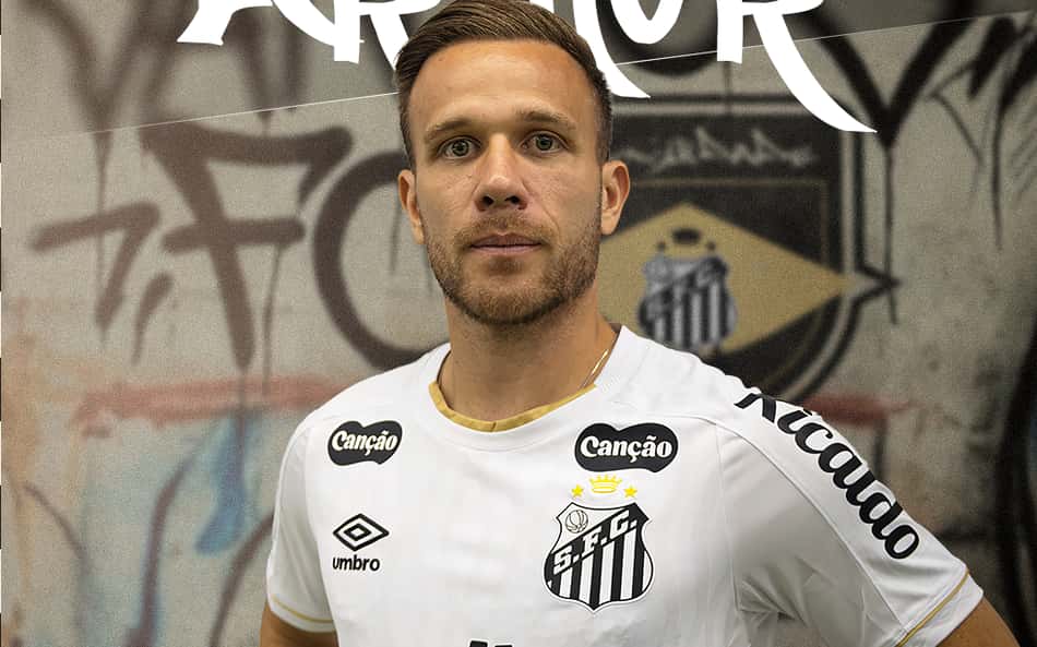 Arthur anunciado pelo Santos.