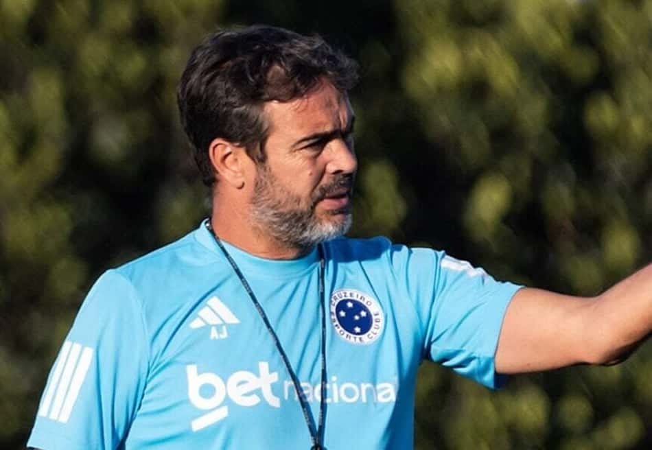 Artur Jorge comanda treino na Toca II