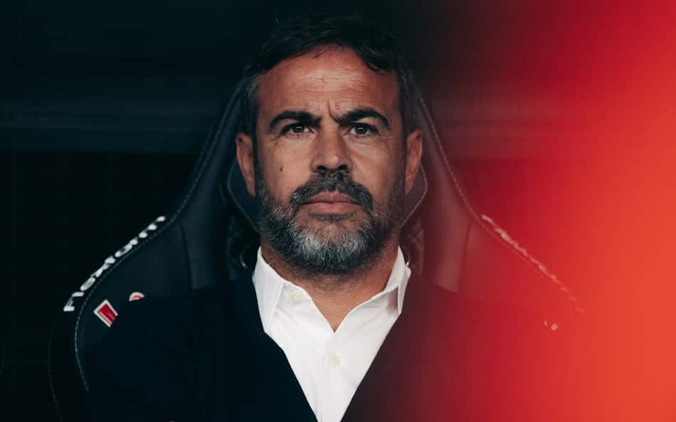 Artur Jorge na Neo Química Arena