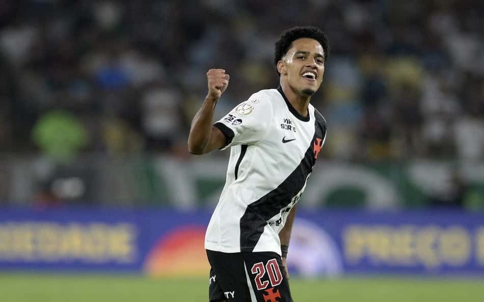 Brenner comemora gol marcado contra o Fluminense
