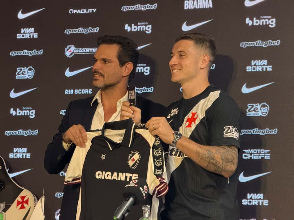 Admar Lopes ao lado de Bruno Duarte 