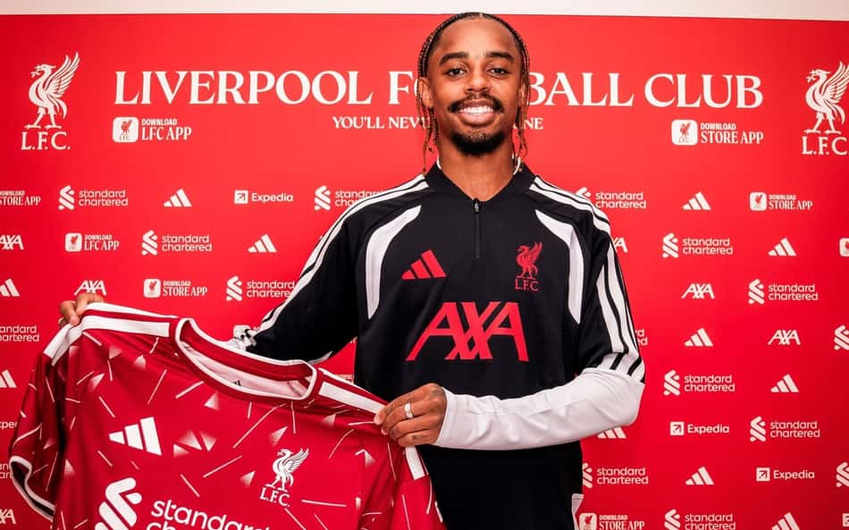 Barcola apresentado pelo Liverpool como o novo reforço