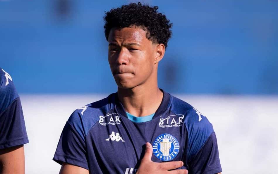 Atacante Beguiton pelo clube