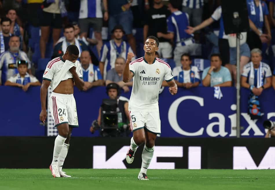 Jude Bellingham comemora seu gol no jogo do Real Madrid contra o Espanyol por La Liga