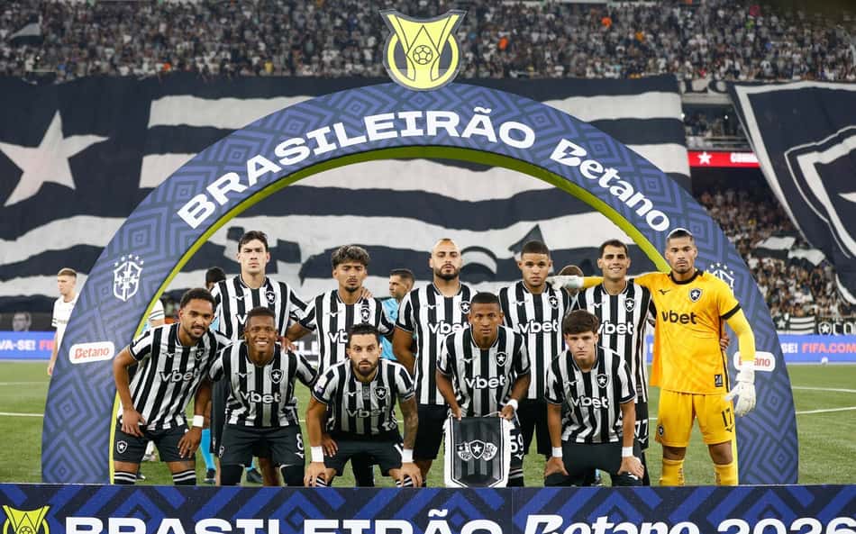 Time do Botafogo antes do jogo com o Fluminense