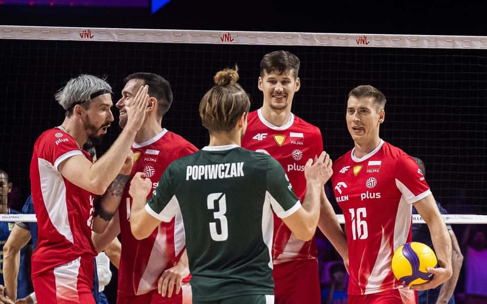 Polônia supera Estados Unidos no tie-break e é campeã da VNL