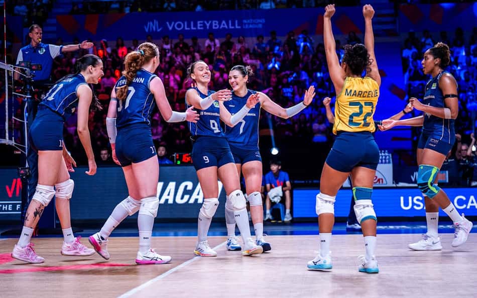 Brasil vence a Itália na semifinal da Liga das Nações (Foto: Divulgação; Volleyball World)