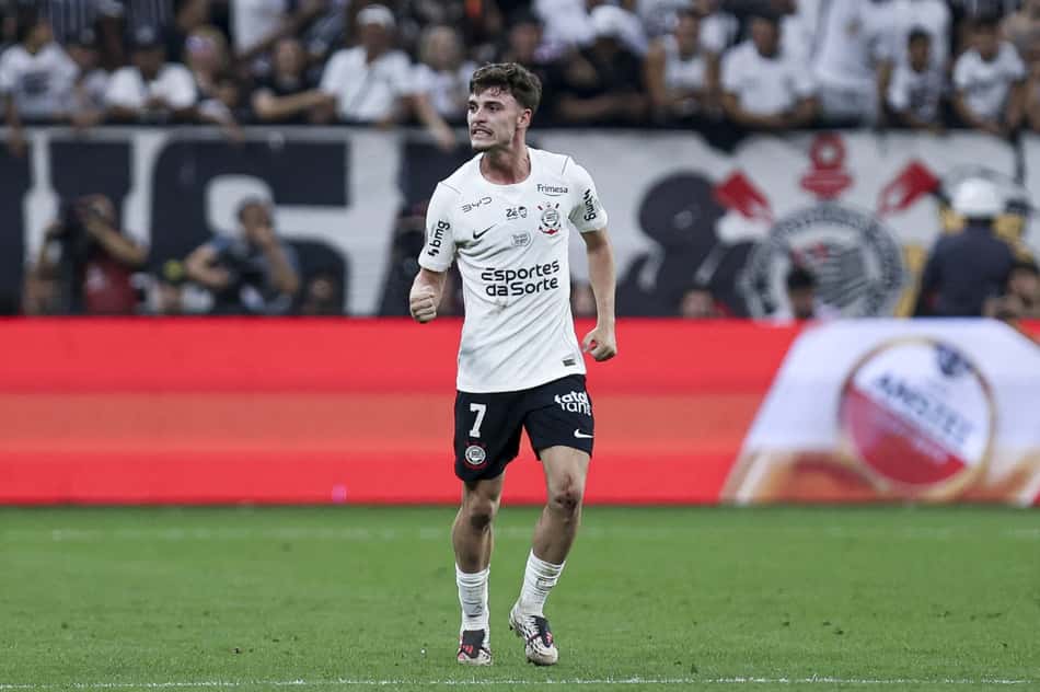 Breno Bidon em ação pelo Corinthians