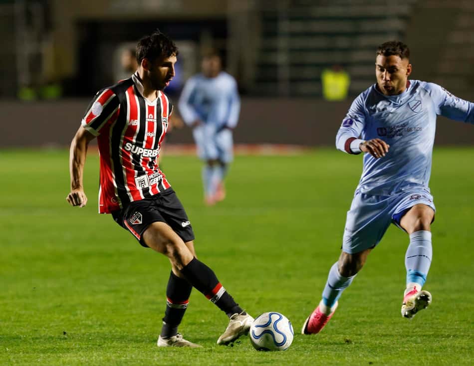 Calleri durante São Paulo x Bolívar