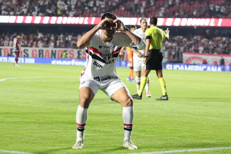 Calleri comemora gol do São Paulo