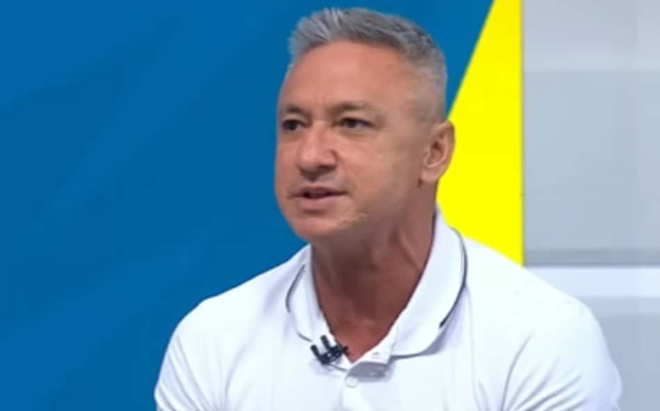 Paulo Nunes durante transmissão do Sportv