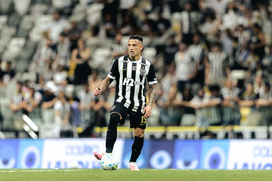 Castaño estreia pelo Atlético (Foto: Pedro Souza / Atlético)