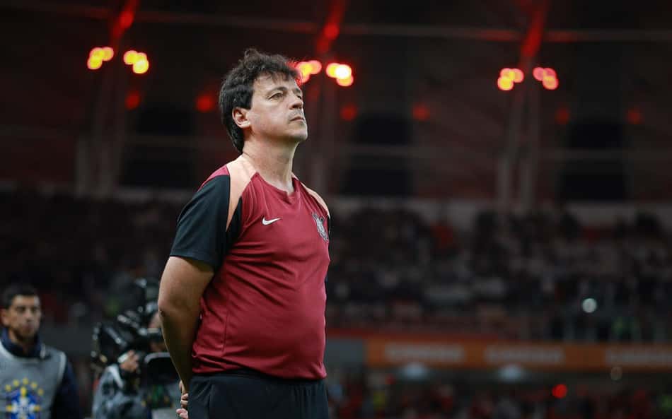 Fernando Diniz durante partida do Corinthians