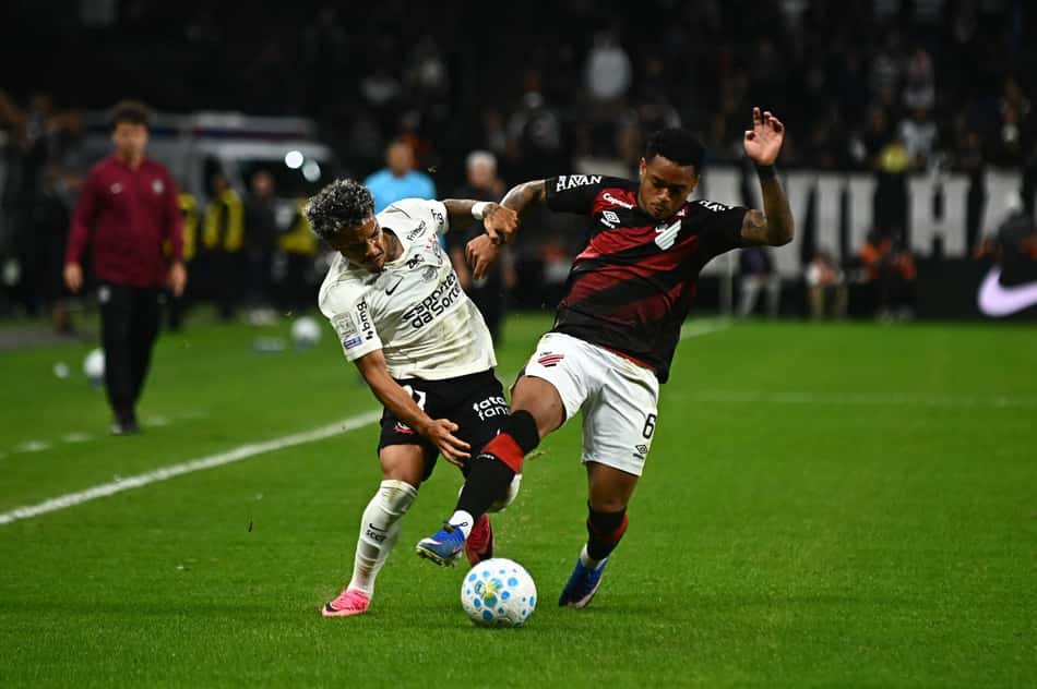 Dieguinho durante partida do Corinthians