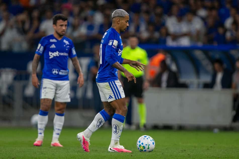 Matheus Pereira marca na virada do Cruzeiro sobre o Flamengo