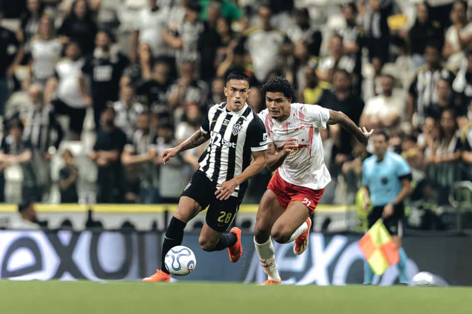 Cuello Galo x Braga  (Foto: Pedro Souza / Atlético)