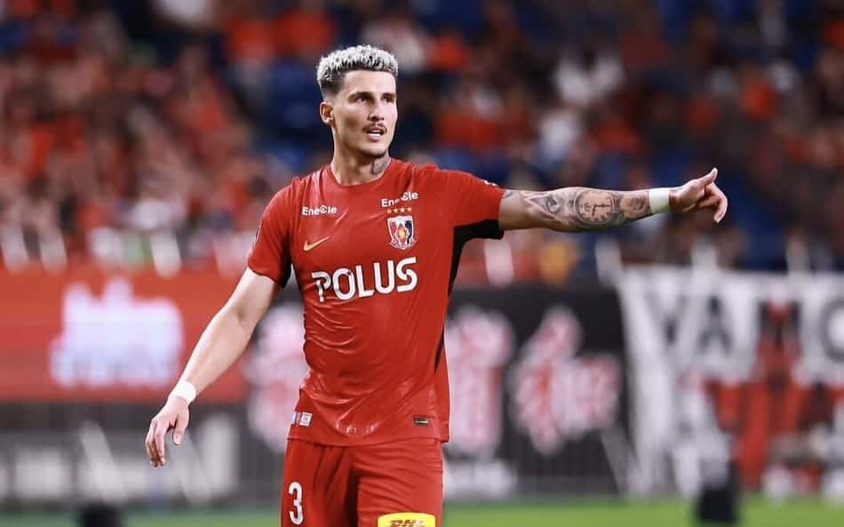 Danilo Boza em ação pelo Urawa Reds