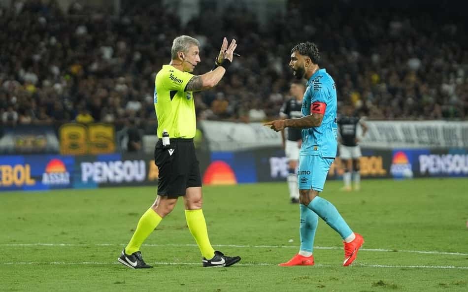 Daronco apitou Remo e Santos