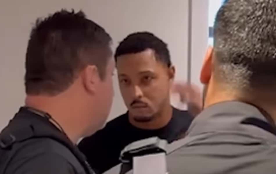 David no CT do Vasco durante operação da Polícia Civil