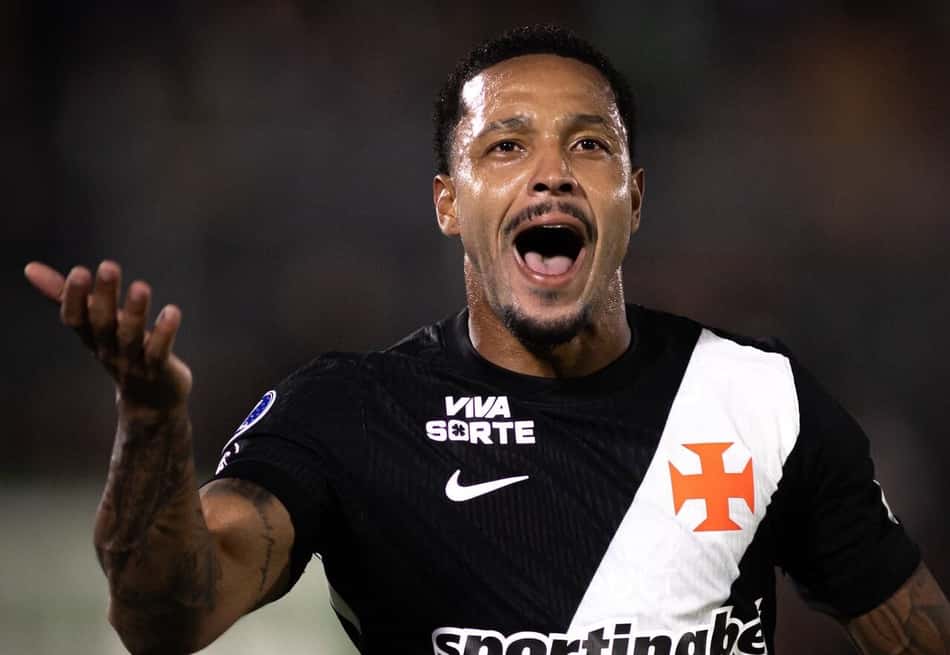David comemora gol do Vasco sobre o Olímpia