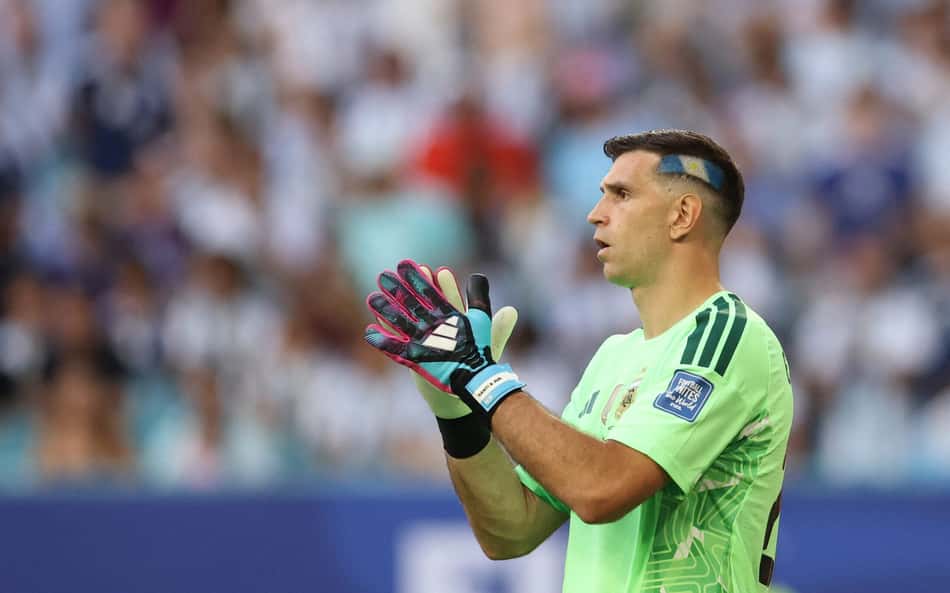 Dibu Martínez durante vitória da Argentina sobre Cabo Verde, na Copa do Mundo