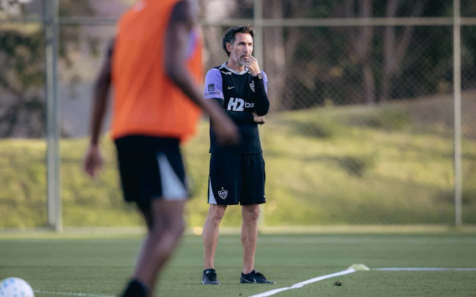 Desfalque: As opções de Domínguez para escalar o Atlético contra o Grêmio