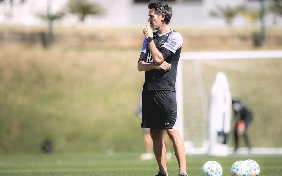 Domínguez durante treinamento no Atlético (Foto: Pedro Souza / Atlético)