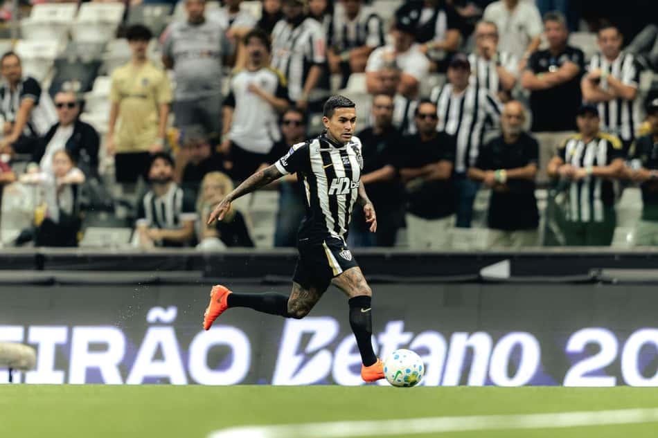 Dudu x Gremio (Foto: Pedro Souza / Atlético)