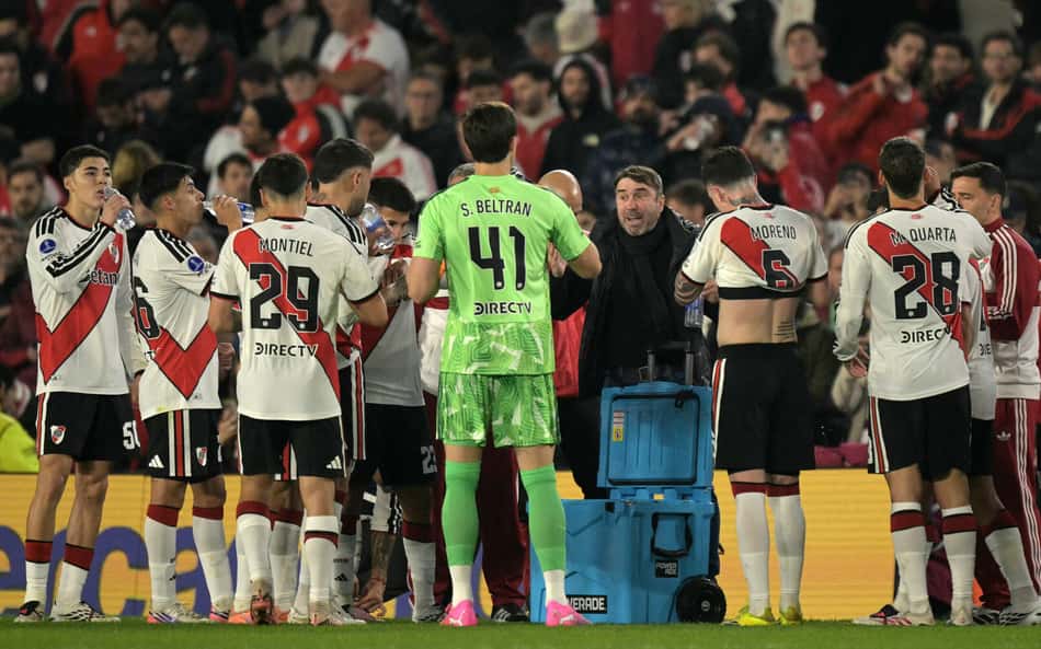 River Plate demite Coudet após queda nas oitavas da Sul-Americana
