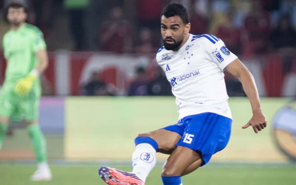 Fabrício Bruno lamenta eliminação do Cruzeiro e diz que torcerá pelo Flamengo na Libertadores