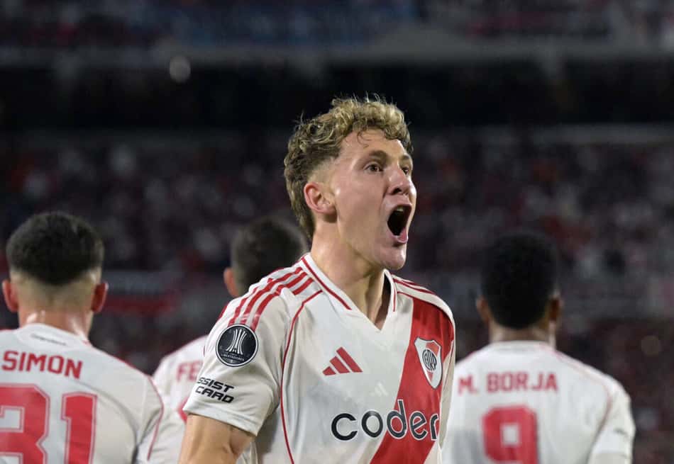 Facundo Colidio comemora o gol em River Plate x Colo-Colo no Mas Monumental, pela Copa Libertadores