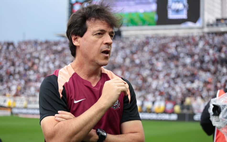 Fernando Diniz durante partida entre Corinthians x Santos